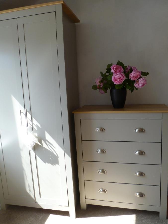 Cosy And Peaceful Maisonette With Terrace, Кидерминстър Екстериор снимка